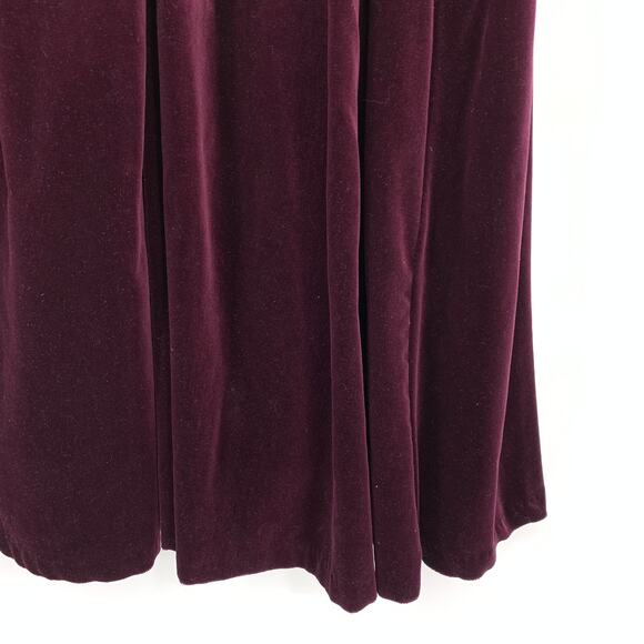 VTG Laura Ashley Long Sleeve Velvet Dress Apx Sz 6 Buttons Scalloped Neck Maroon - Picture 4 of 6